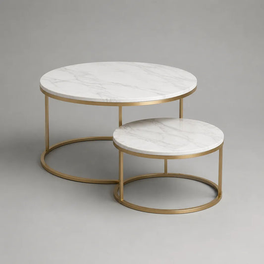 Set di 2 tavolini da salotto rotondi a incastro in MDF effetto marmo bianco e metallo dorato, Ø 80 x H 45 cm e Ø 55 x H 35 cm