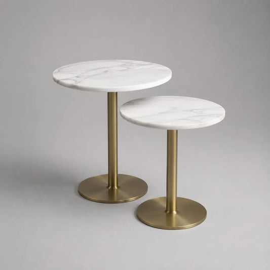 Set di 2 tavolini rotondi in MDF effetto marmo e acciaio dorato, Ø 50 × H 55 cm e Ø 40 × H 45 cm